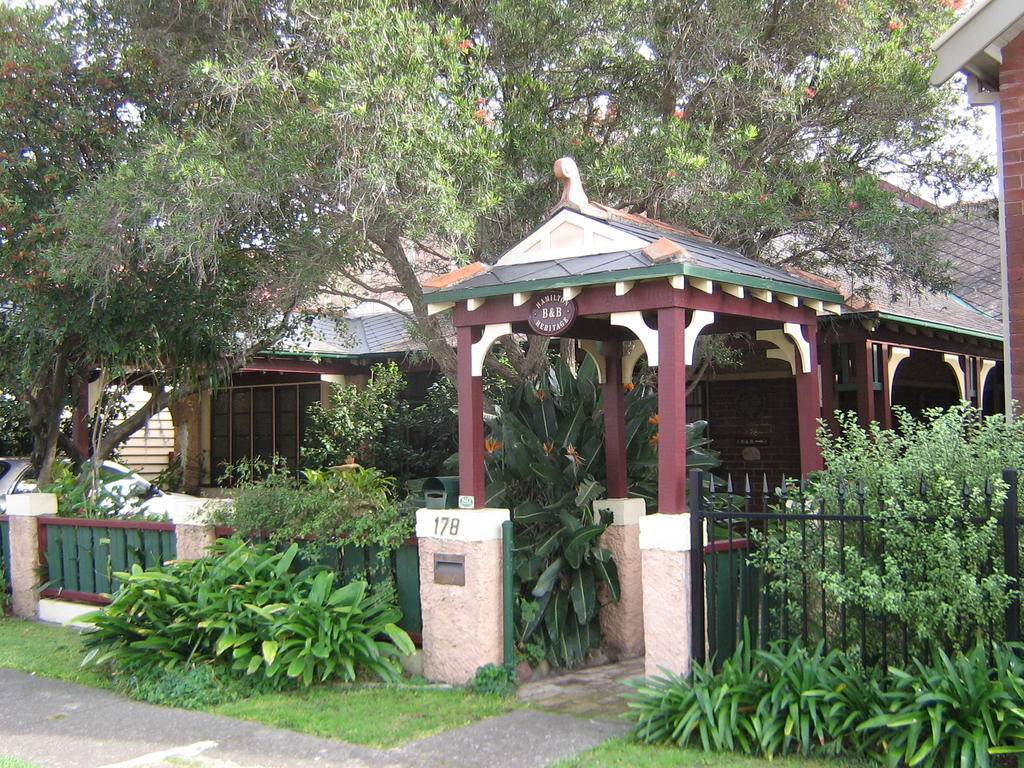 Hamilton Heritage B & B Нюкасъл Екстериор снимка